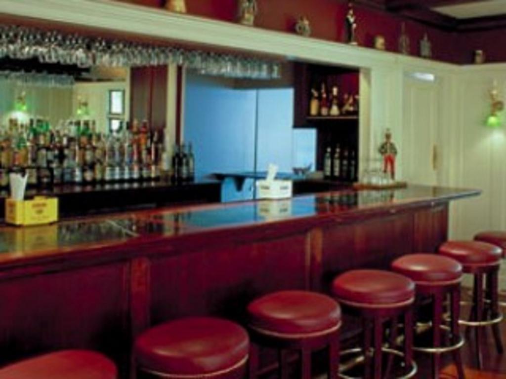 The Manor Inn Castine エクステリア 写真