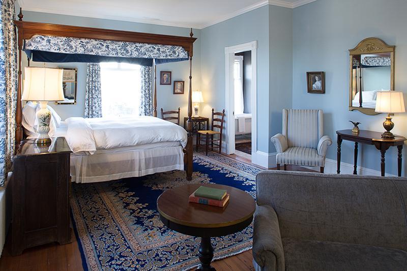 The Manor Inn Castine エクステリア 写真